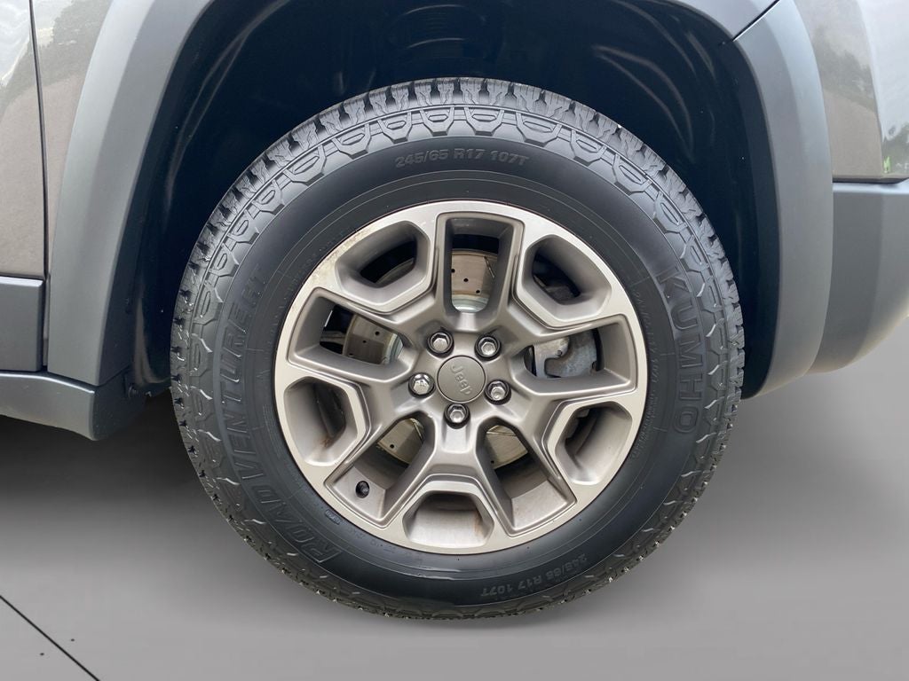 2020 Jeep Cherokee Trailhawk