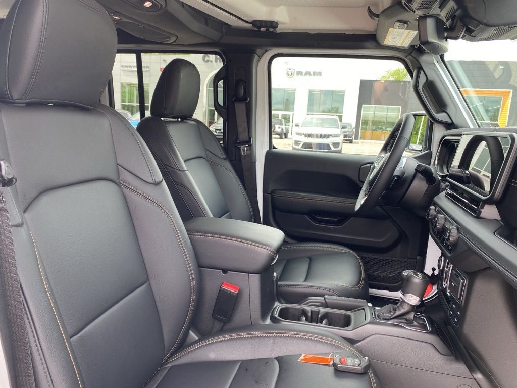 2025 Jeep Wrangler Sahara