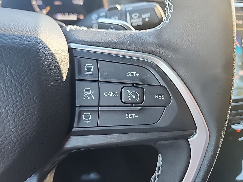 2025 Jeep Grand Cherokee Laredo X