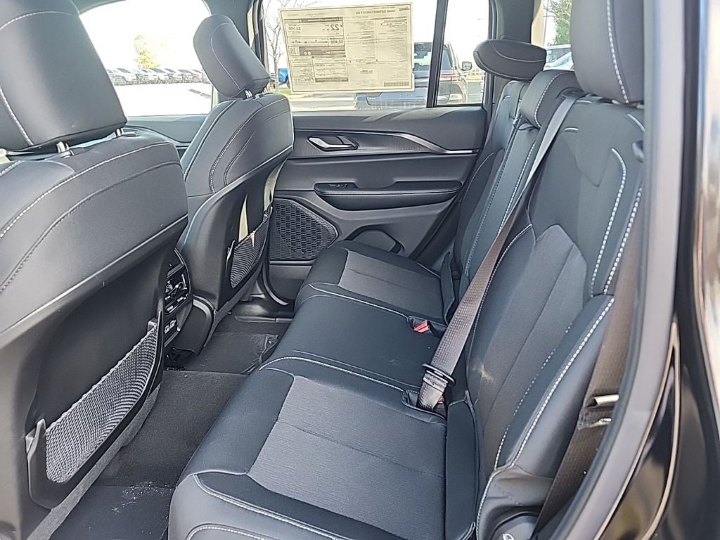 2025 Jeep Grand Cherokee Laredo X