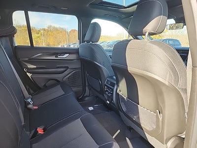 2025 Jeep Grand Cherokee Laredo X