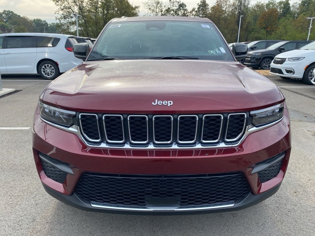 2025 Jeep Grand Cherokee Laredo