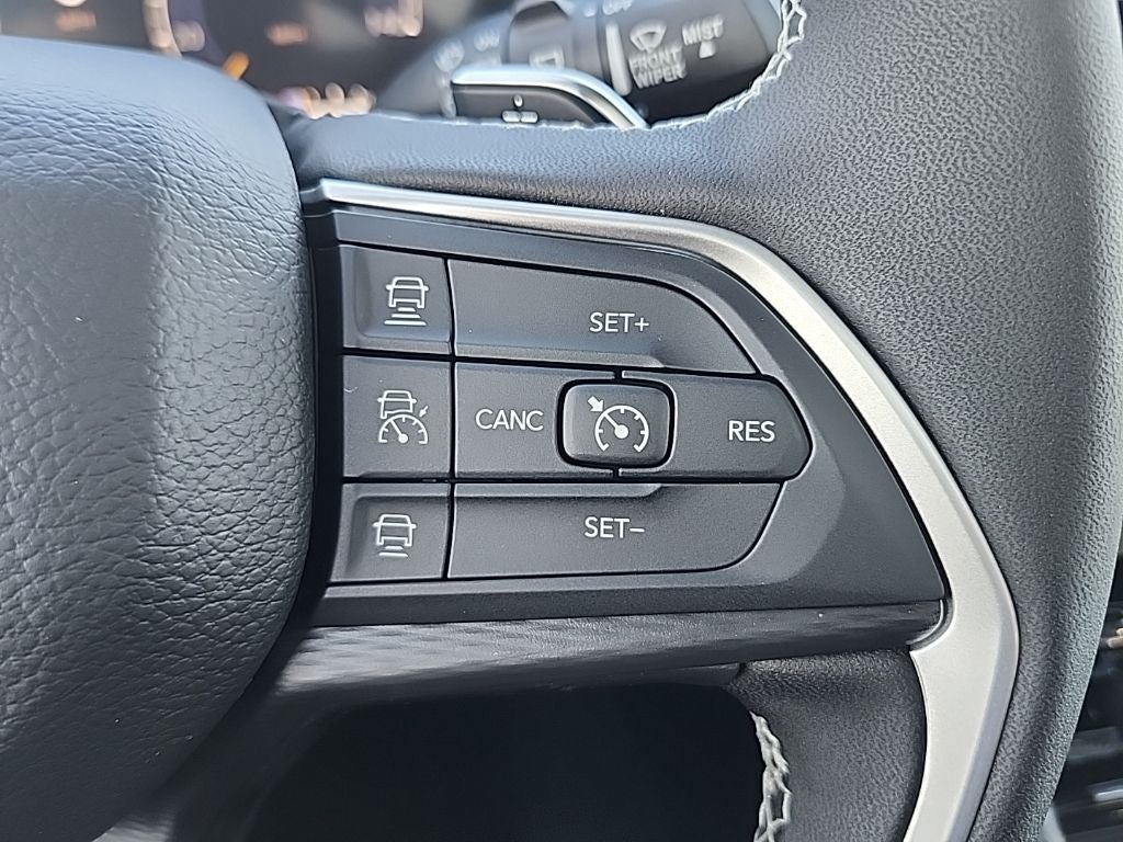 2025 Jeep Grand Cherokee Laredo X