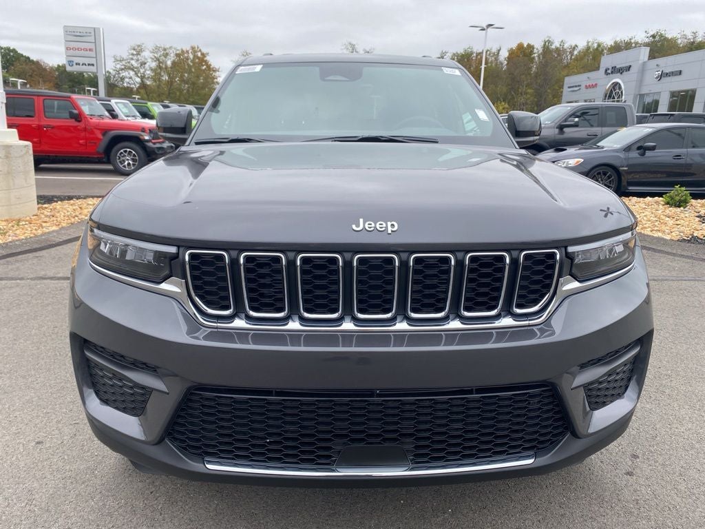 2025 Jeep Grand Cherokee Laredo