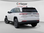 2027 Jeep Grand Cherokee Laredo X