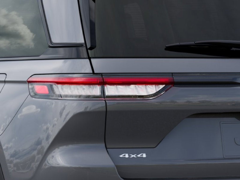 2027 Jeep Grand Cherokee Laredo X