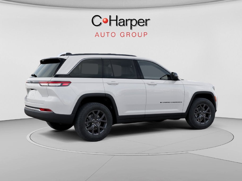 2027 Jeep Grand Cherokee Laredo Altitude