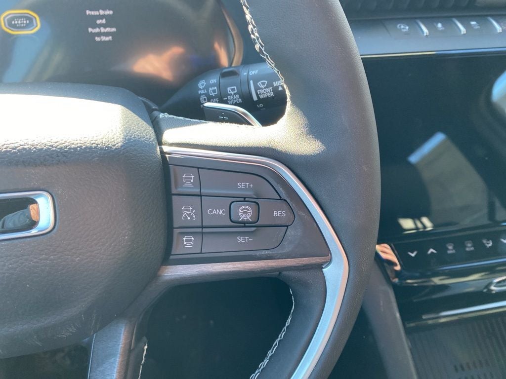 2026 Jeep Grand Cherokee Altitude