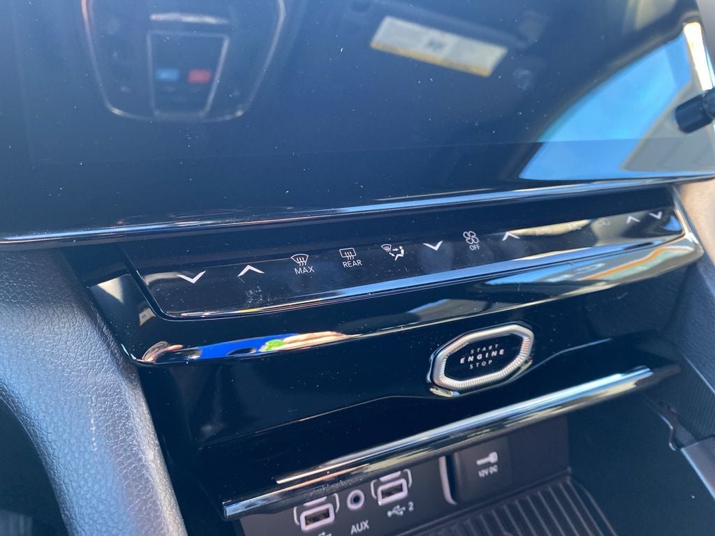 2026 Jeep Grand Cherokee Altitude