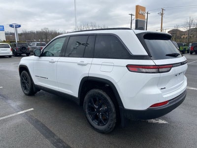 2026 Jeep Grand Cherokee Laredo