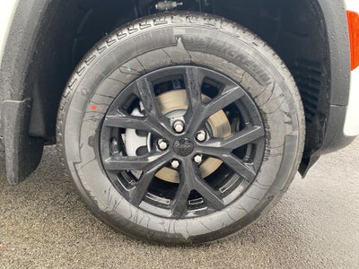 2026 Jeep Grand Cherokee Laredo