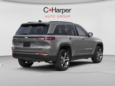 2027 Jeep Grand Cherokee Laredo Altitude