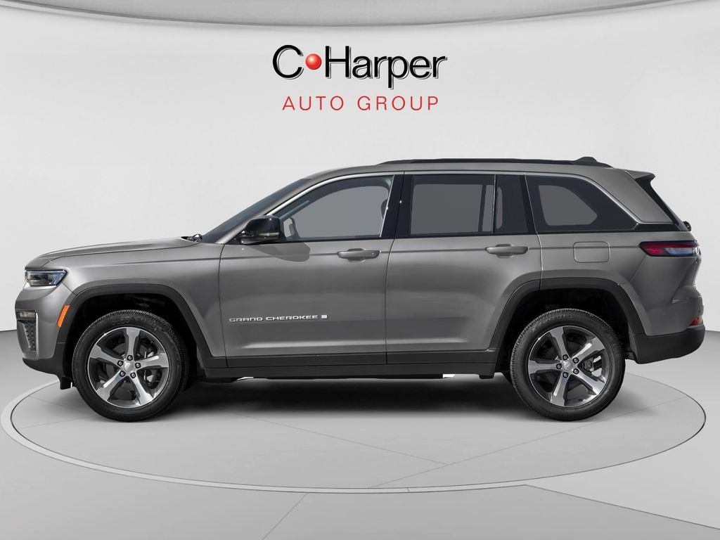 2027 Jeep Grand Cherokee Laredo Altitude