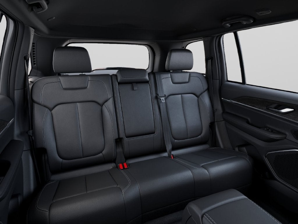 2027 Jeep Grand Cherokee Limited Reserve
