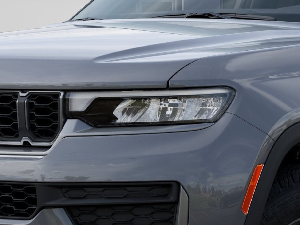 2027 Jeep Grand Cherokee L Laredo Altitude