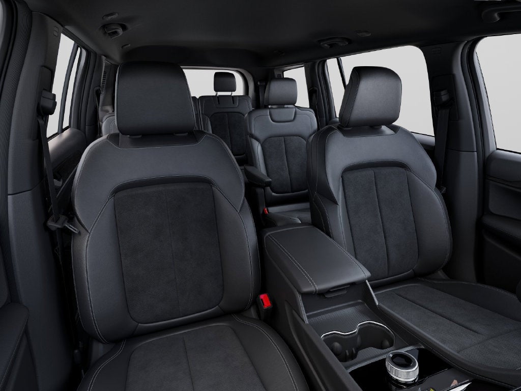 2027 Jeep Grand Cherokee L Laredo Altitude