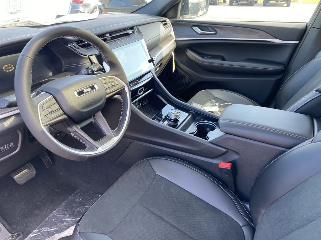 2026 Jeep Grand Cherokee L Laredo
