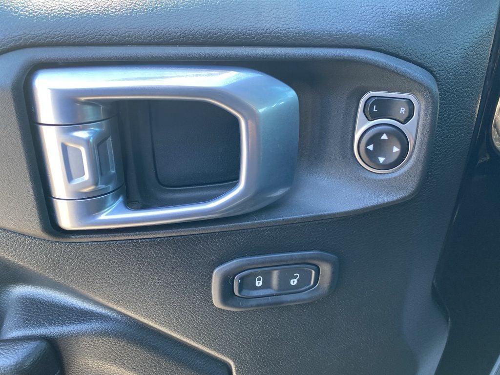 2022 Jeep Gladiator Sport