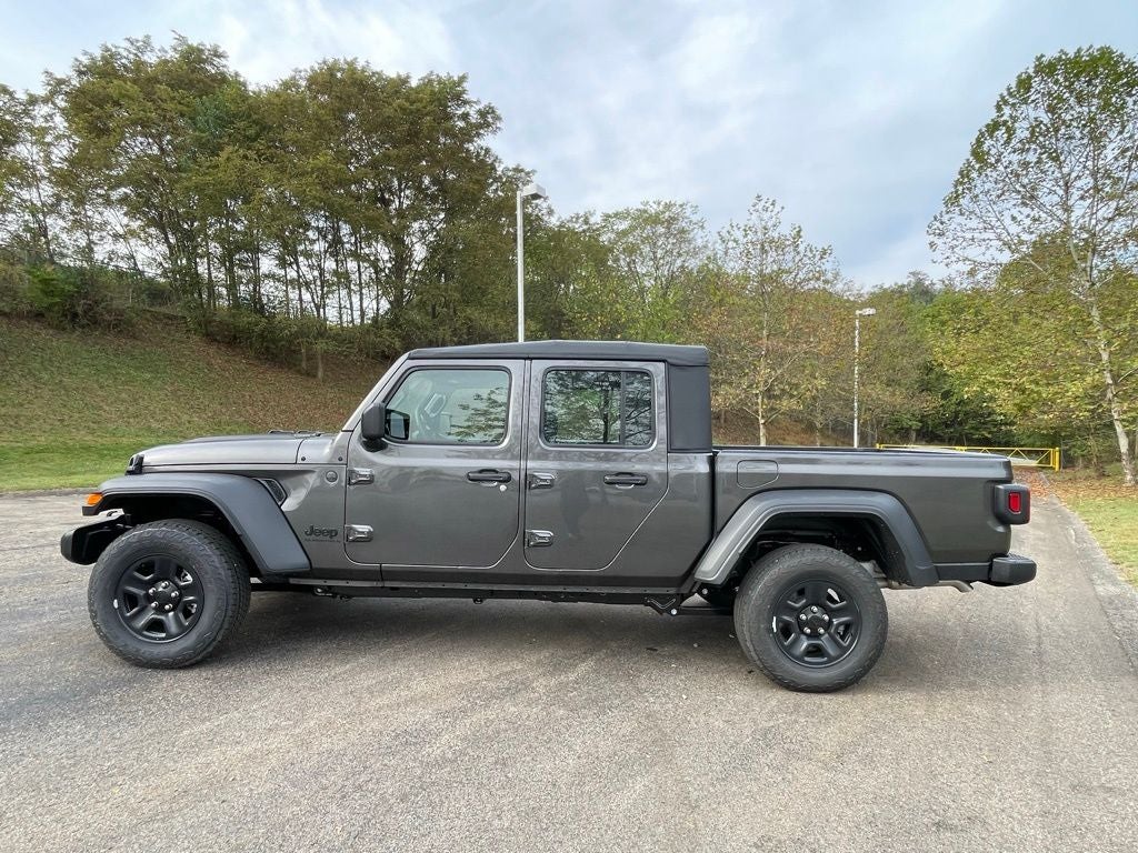 2025 Jeep Gladiator Sport