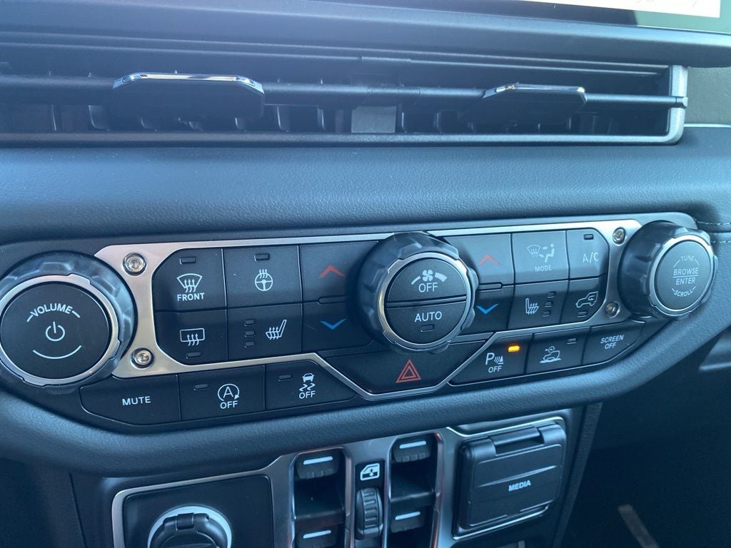 2025 Jeep Gladiator Mojave