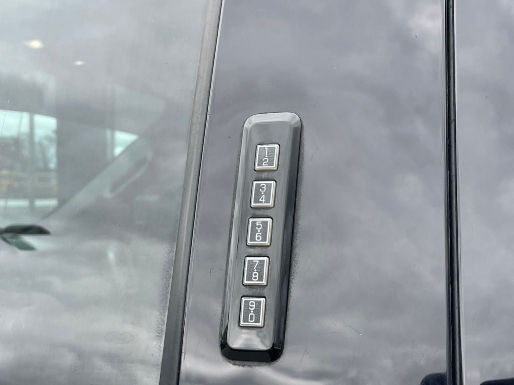 2017 Ford F-350SD King Ranch DRW