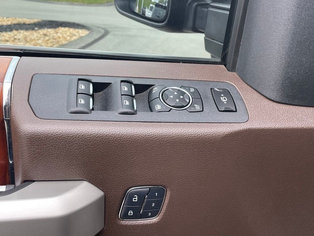 2017 Ford F-350SD King Ranch DRW