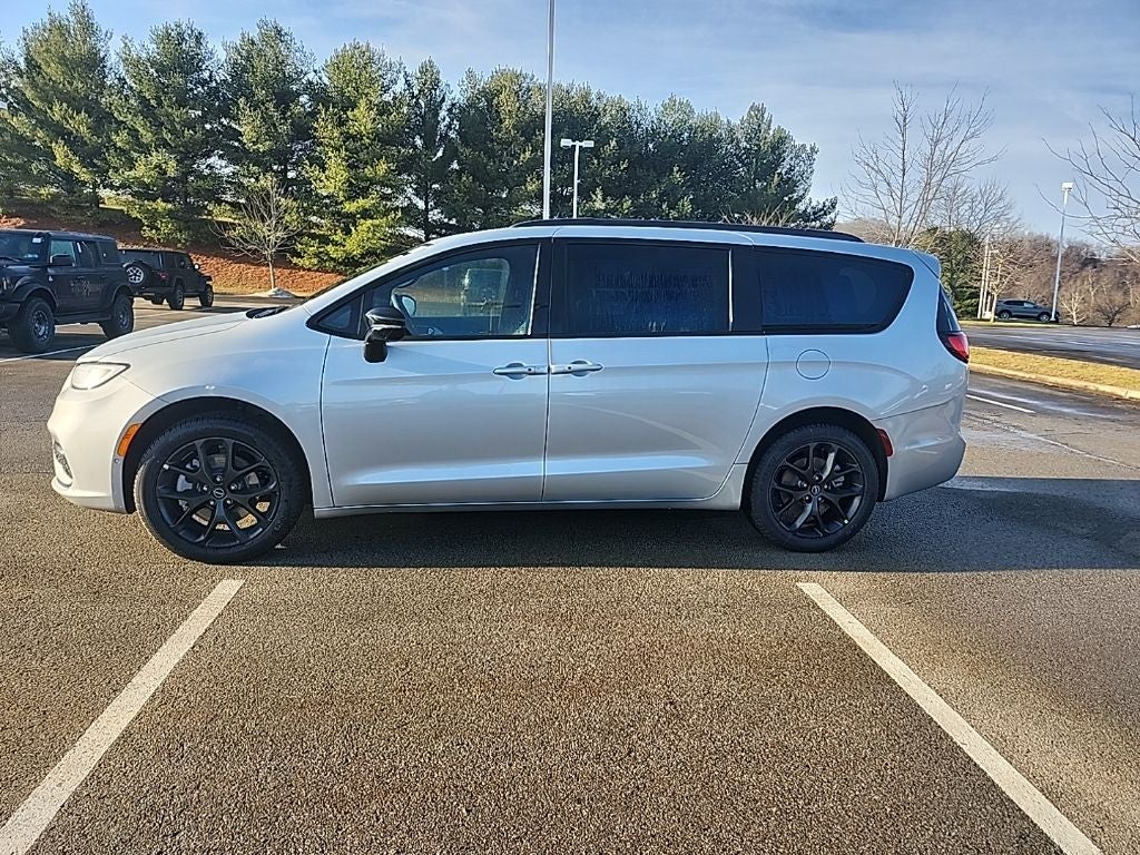 2026 Chrysler Pacifica Limited