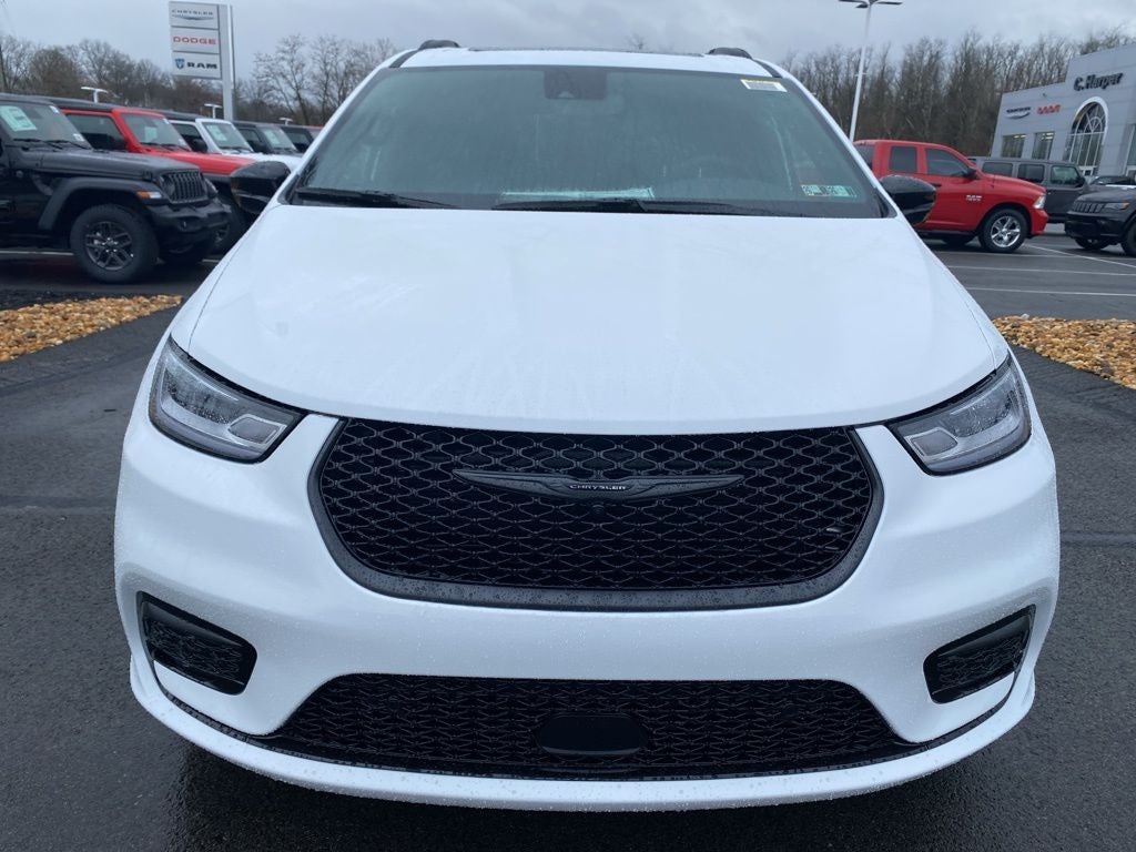 2026 Chrysler Pacifica Limited