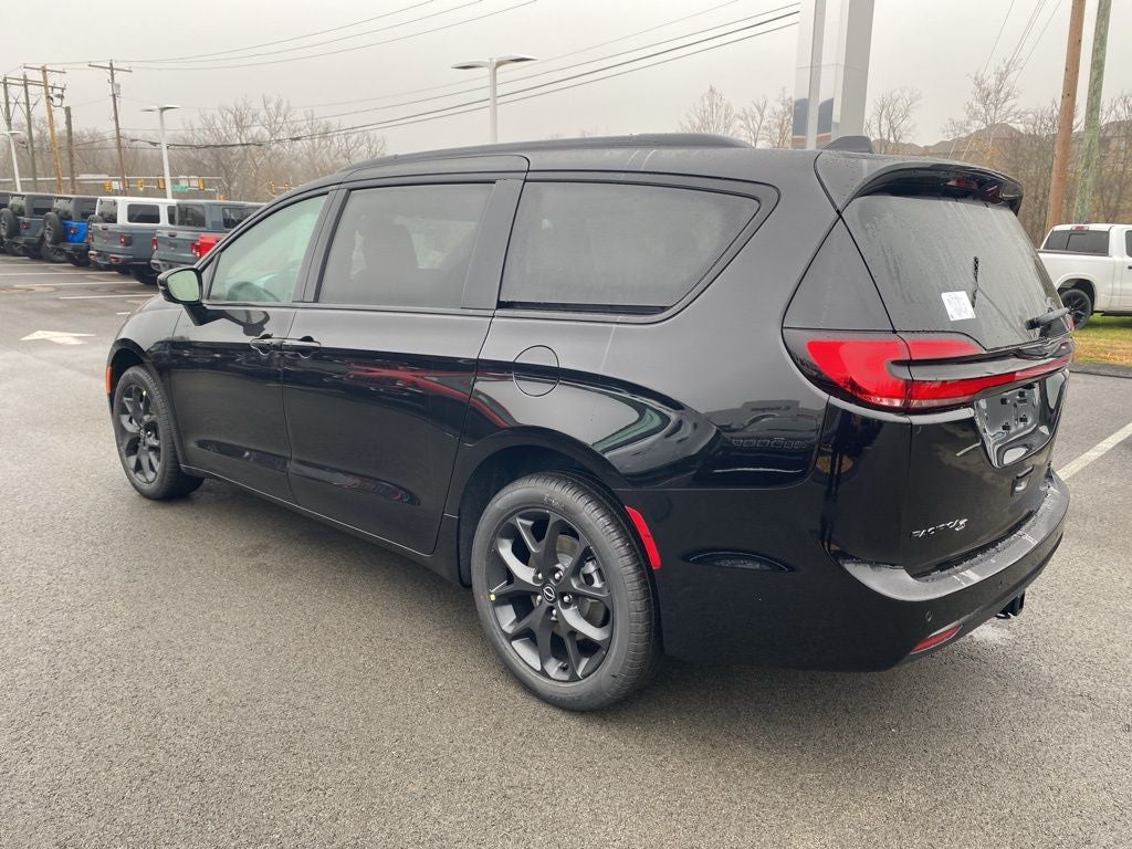 2026 Chrysler Pacifica Limited