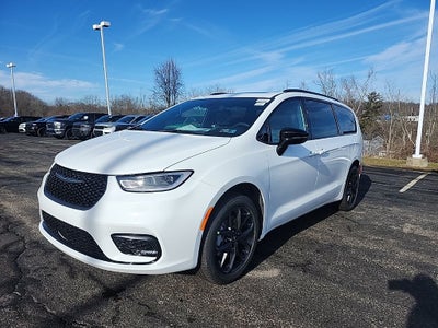 2026 Chrysler Pacifica Limited