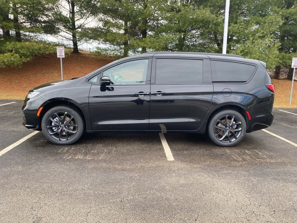 2026 Chrysler Pacifica Limited