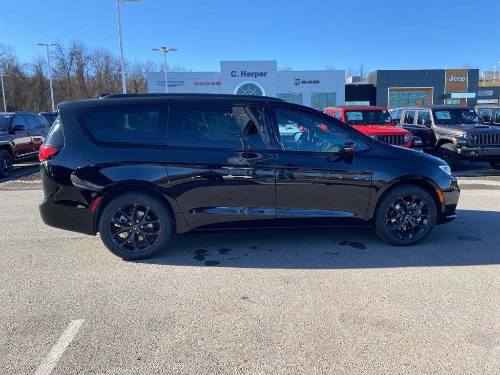 2026 Chrysler Pacifica Limited