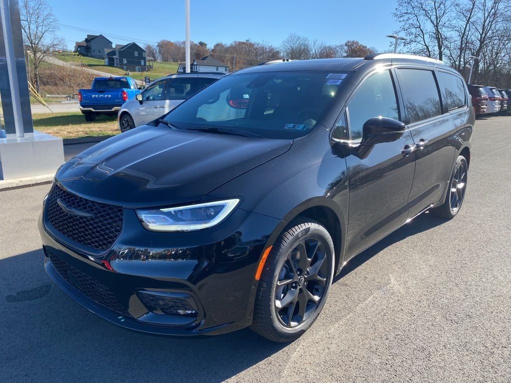 2026 Chrysler Pacifica Limited