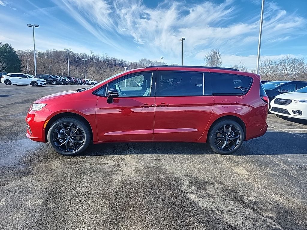 2026 Chrysler Pacifica Limited