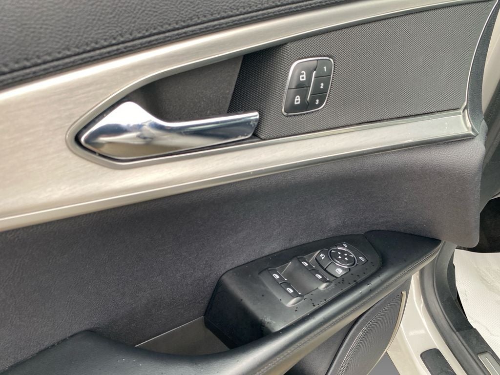 2019 Lincoln Nautilus Standard