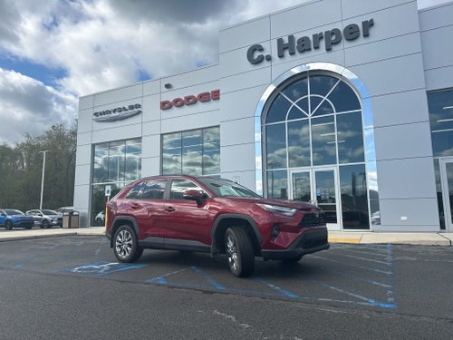 2025 Toyota RAV4 XLE Premium