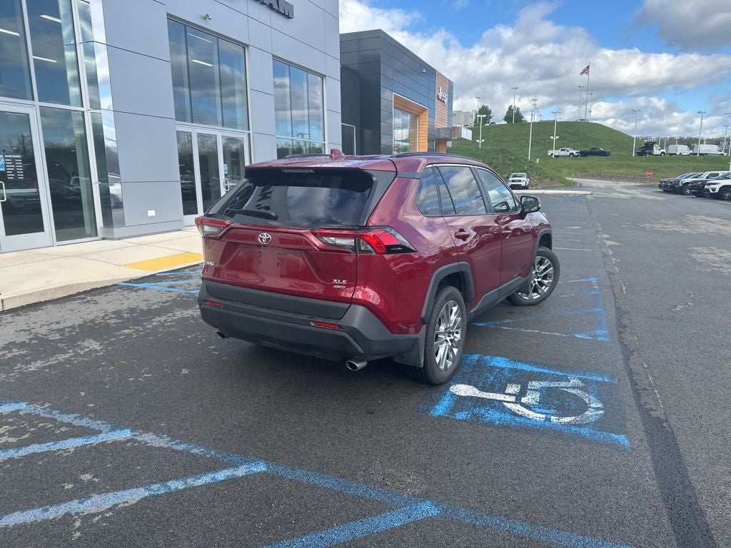 2025 Toyota RAV4 XLE Premium