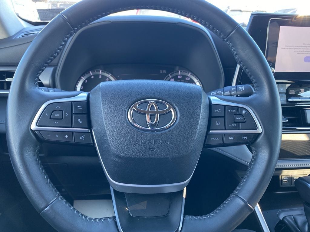 2023 Toyota Highlander LE