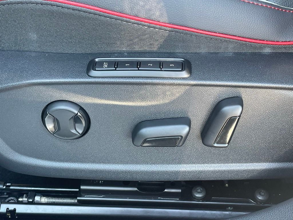 2025 Volkswagen Golf GTI 2.0T SE