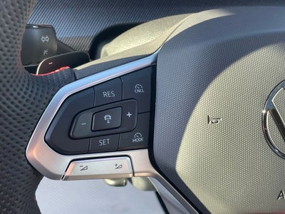 2025 Volkswagen Golf GTI 2.0T SE