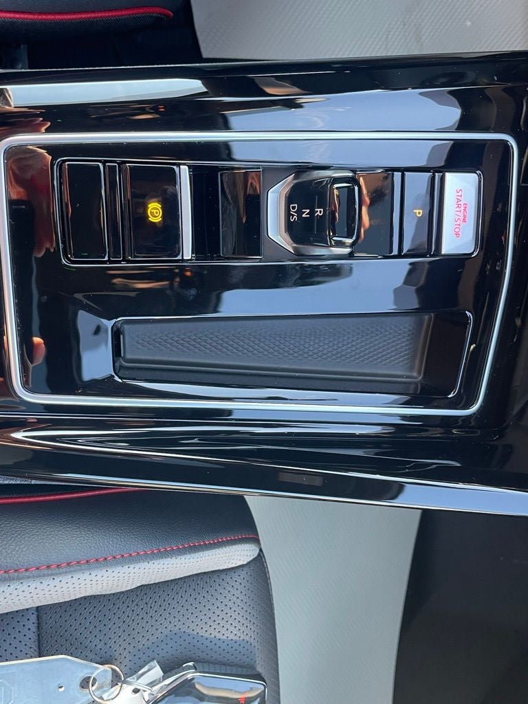 2025 Volkswagen Golf GTI 2.0T SE