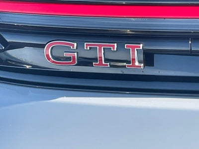 2025 Volkswagen Golf GTI 2.0T SE
