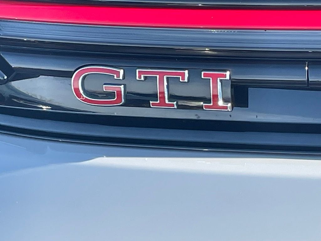 2025 Volkswagen Golf GTI 2.0T SE