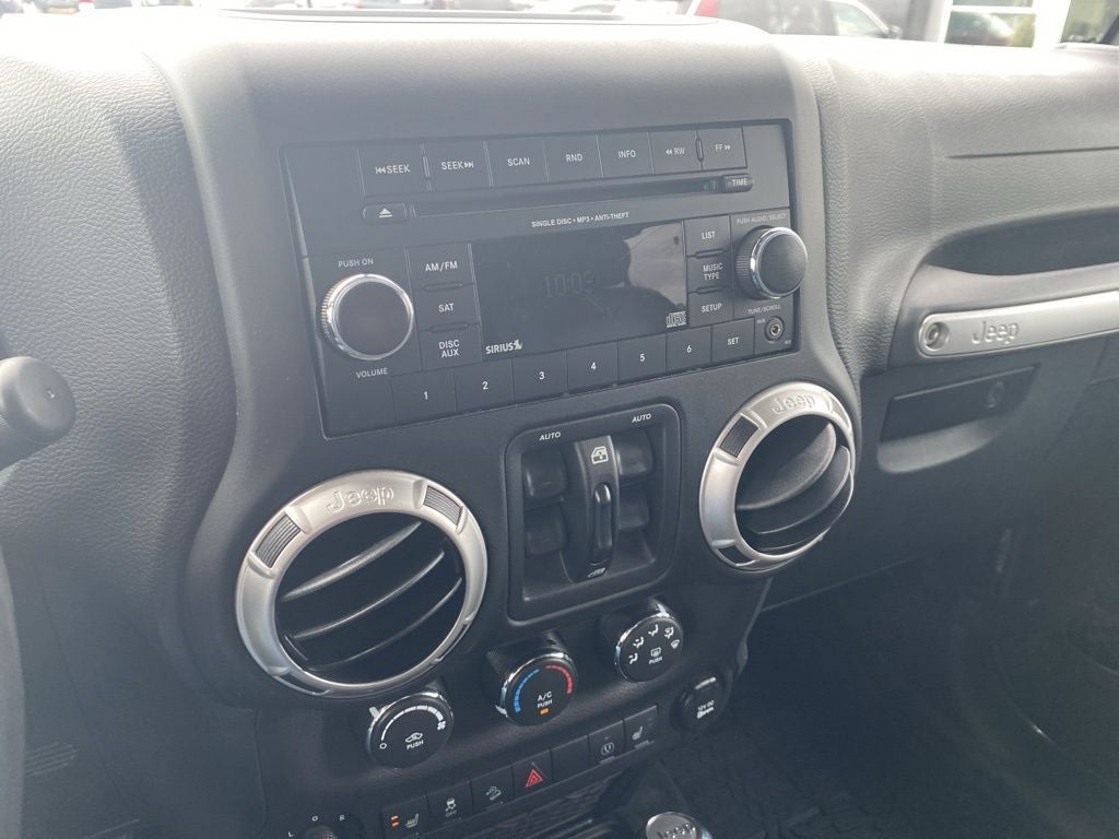 2018 Jeep Wrangler JK Sahara 4x4