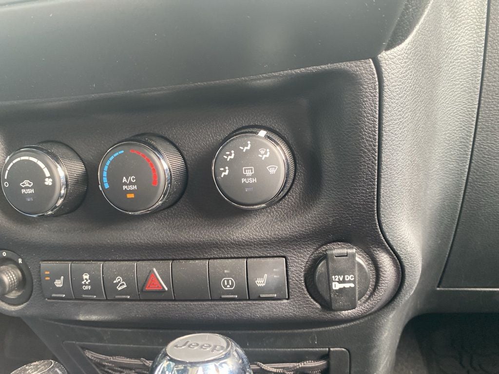 2018 Jeep Wrangler JK Sahara 4x4