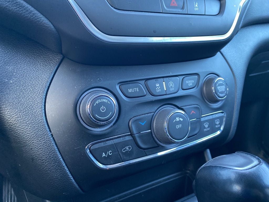 2022 Jeep Cherokee X 4x4