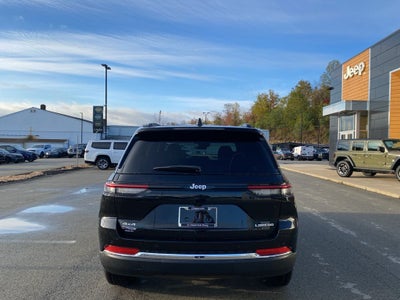 2025 Jeep Grand Cherokee GRAND CHEROKEE LAREDO X 4X4