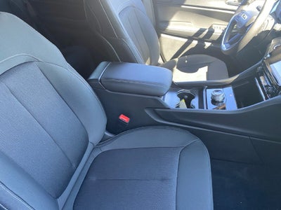 2027 Jeep Grand Cherokee Laredo