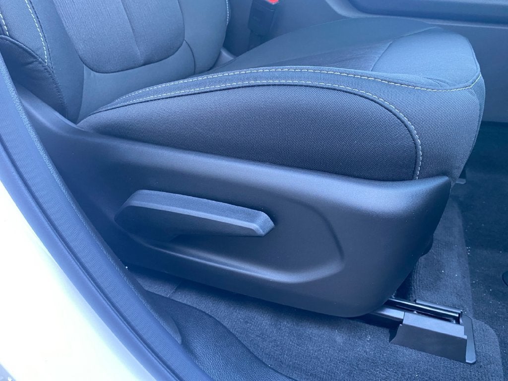 2027 Jeep Grand Cherokee Laredo