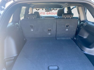 2027 Jeep Grand Cherokee Laredo